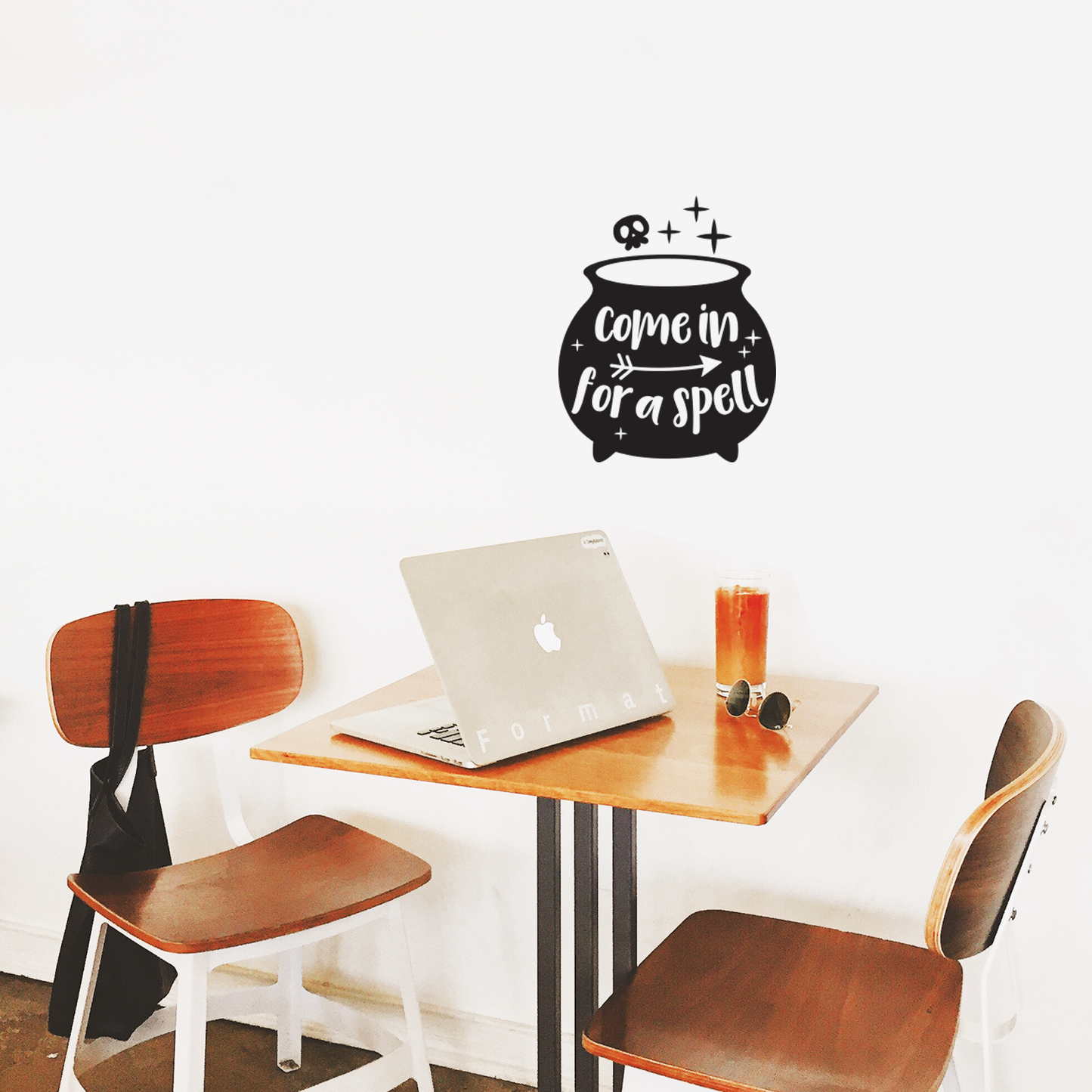 Vinyl Wall Art Decal - Come in for A Spell - 17" x 14" - Modern Funny Halloween Quote for Home Entryway Front Door Store Coffee Shop Restaurant Seasonal Decoration Sticker